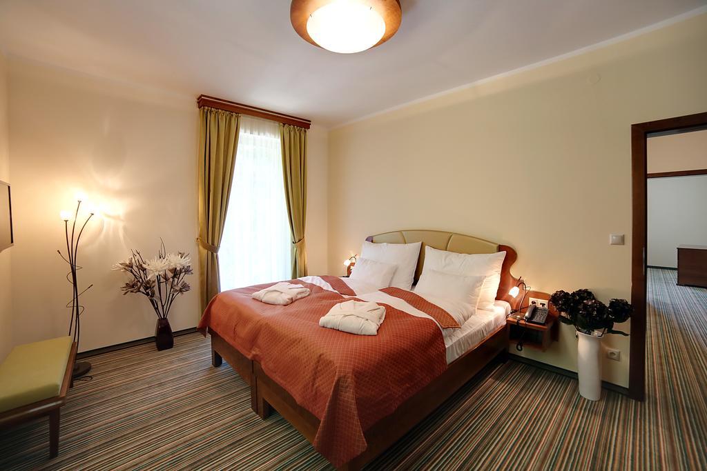 Parkhotel Forest Marianske Lazne Ngoại thất bức ảnh